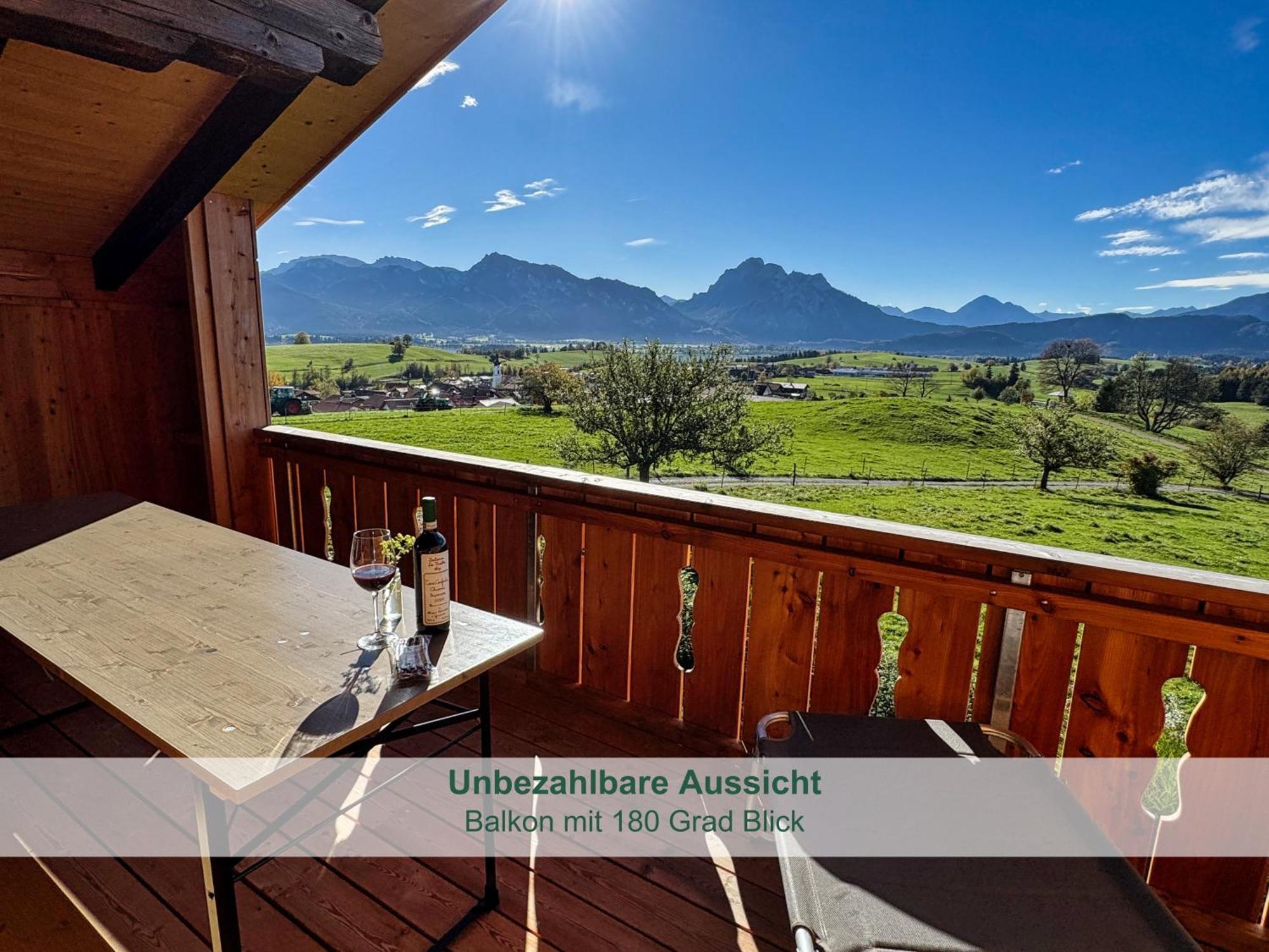 Chalet - Ferienwohnungen - Biohof Stoeger - Panoramasuedbalkon - Grandiose Aussicht Auf See, Berge Und Schloss Neuschwanstein Rieden Exterior foto